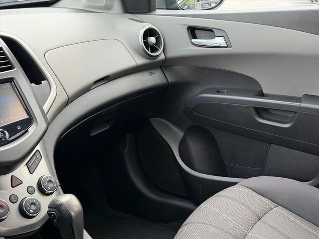 Used 2015 Chevrolet Sonic LT FWD image 9