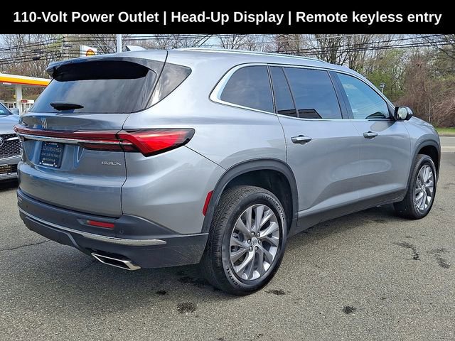 Used 2025 Buick Enclave Preferred w/ Power Package image 9