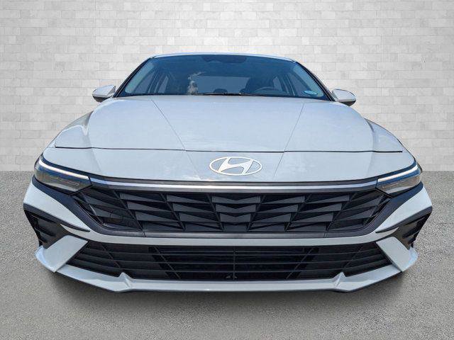 New 2026 Hyundai Elantra SE image 6