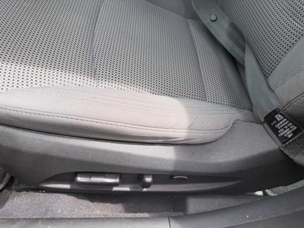 Used 2011 Hyundai Sonata GLS FWD image 6