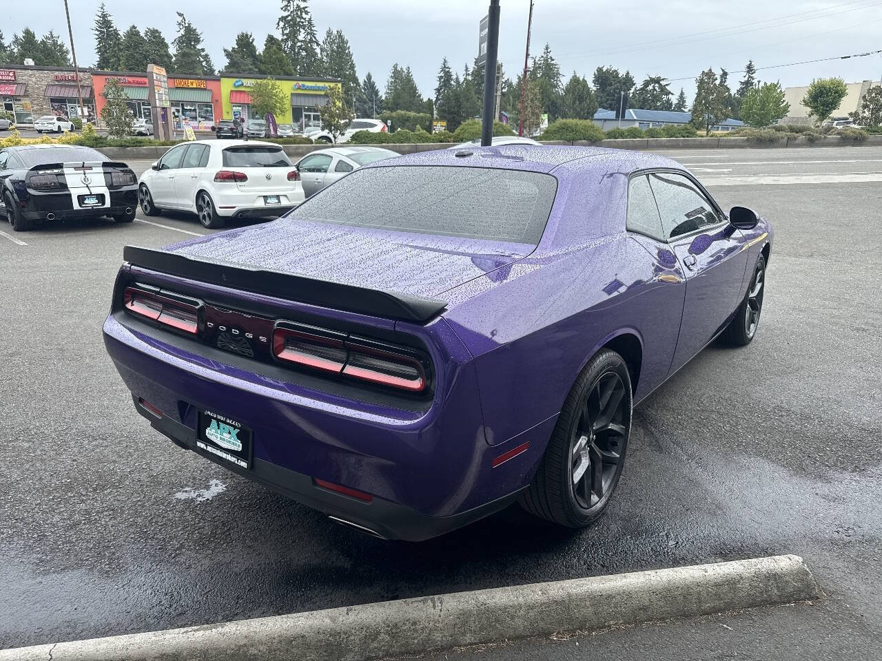 Used 2019 Dodge Challenger SXT w/ Blacktop Package RWD image 8