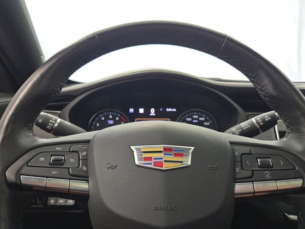 Used 2023 Cadillac XT4 Premium Luxury w/ Technology Package image 35