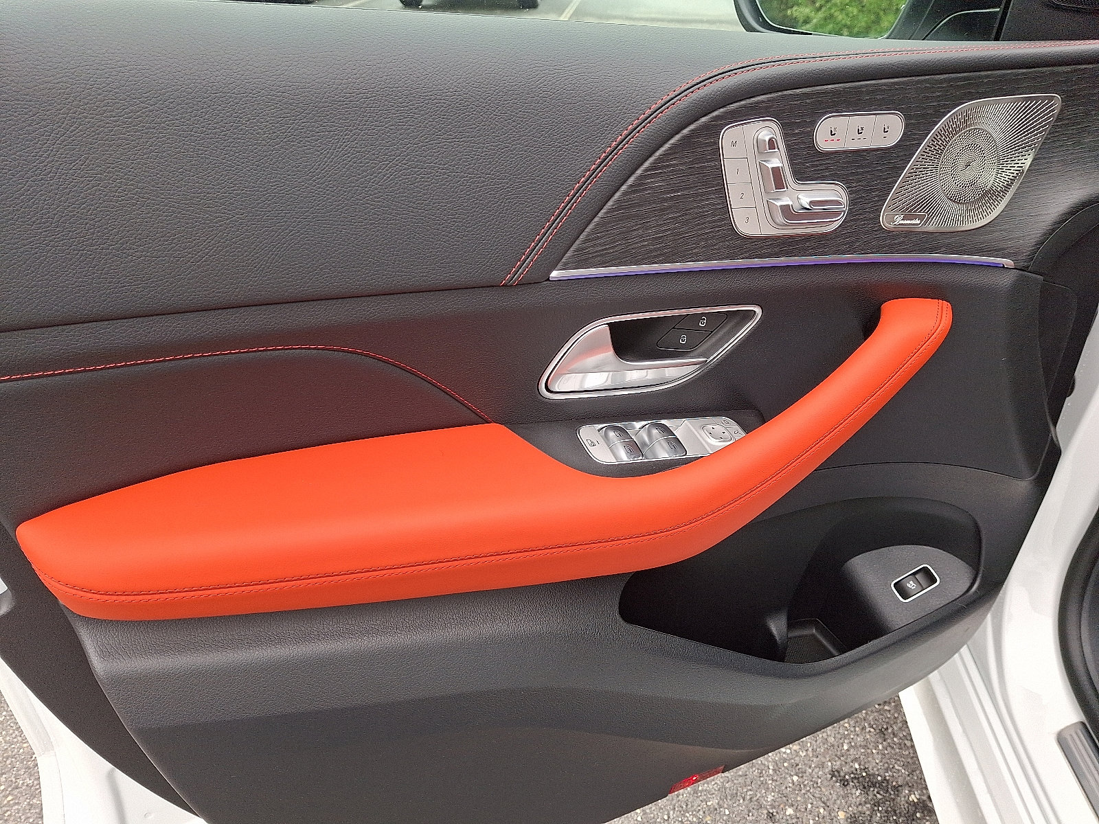 New 2025 Mercedes-Benz GLE 53 AMG 4MATIC image 7