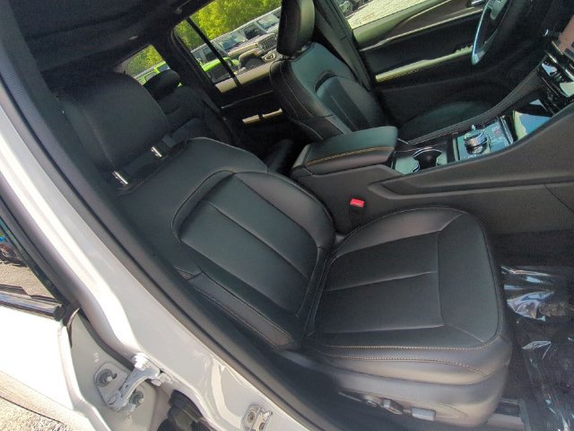 New 2026 Jeep Grand Cherokee Limited AWD/4WD image 36