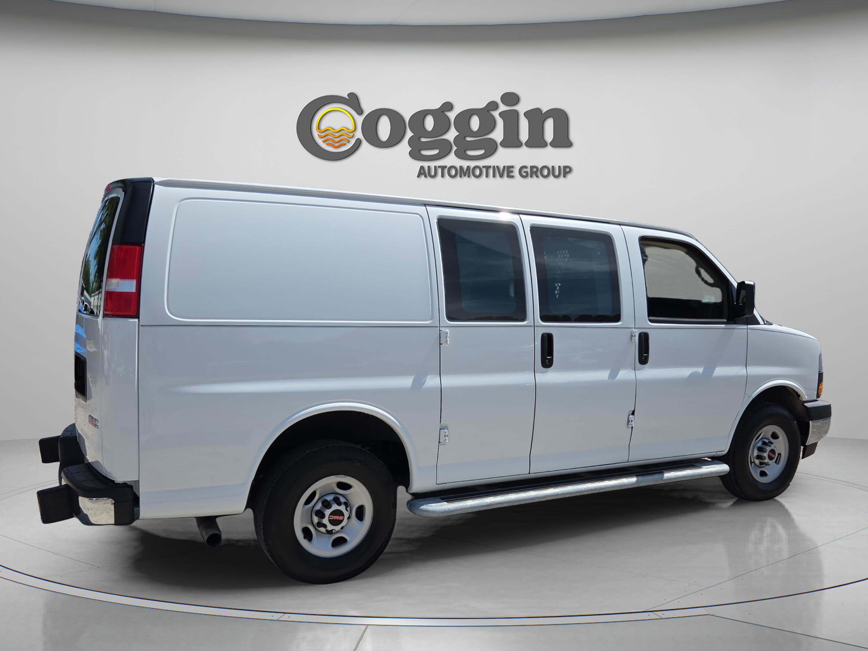 Used 2024 GMC Savana 2500 w/ Driver Convenience Package RWD image 5