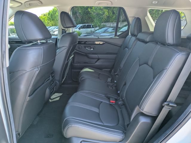 Used 2025 Honda Pilot EX-L image 15