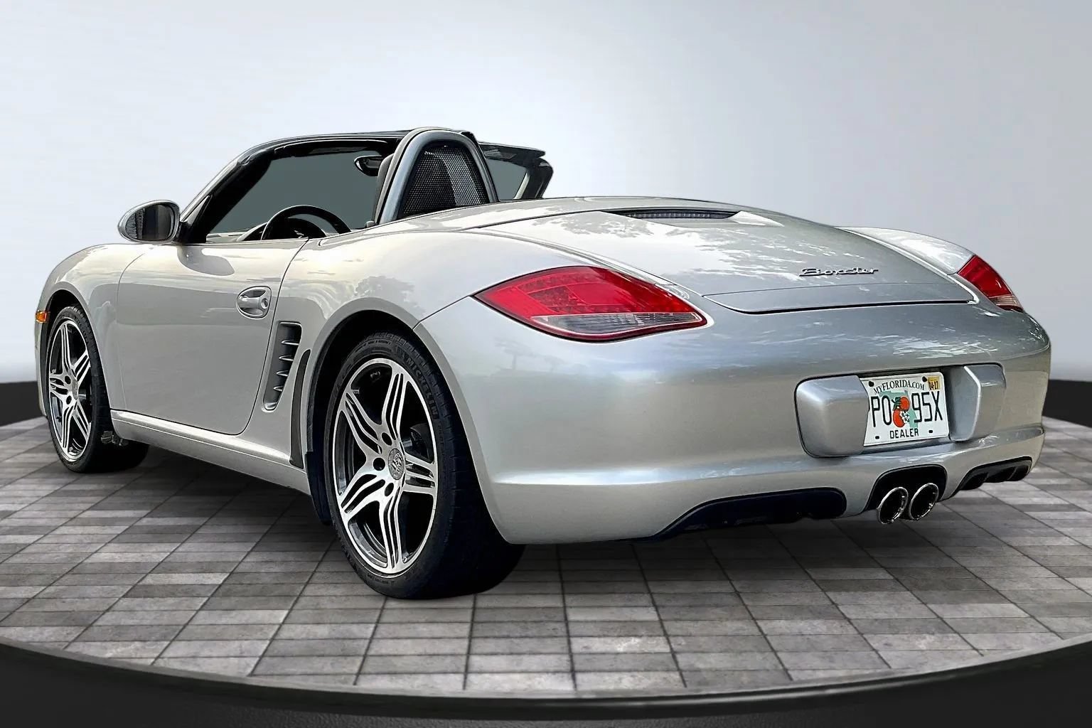 Used 2011 Porsche Boxster RWD image 4