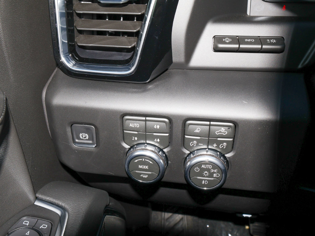 New 2026 GMC Sierra 1500 Denali w/ Denali Reserve Package AWD/4WD image 26