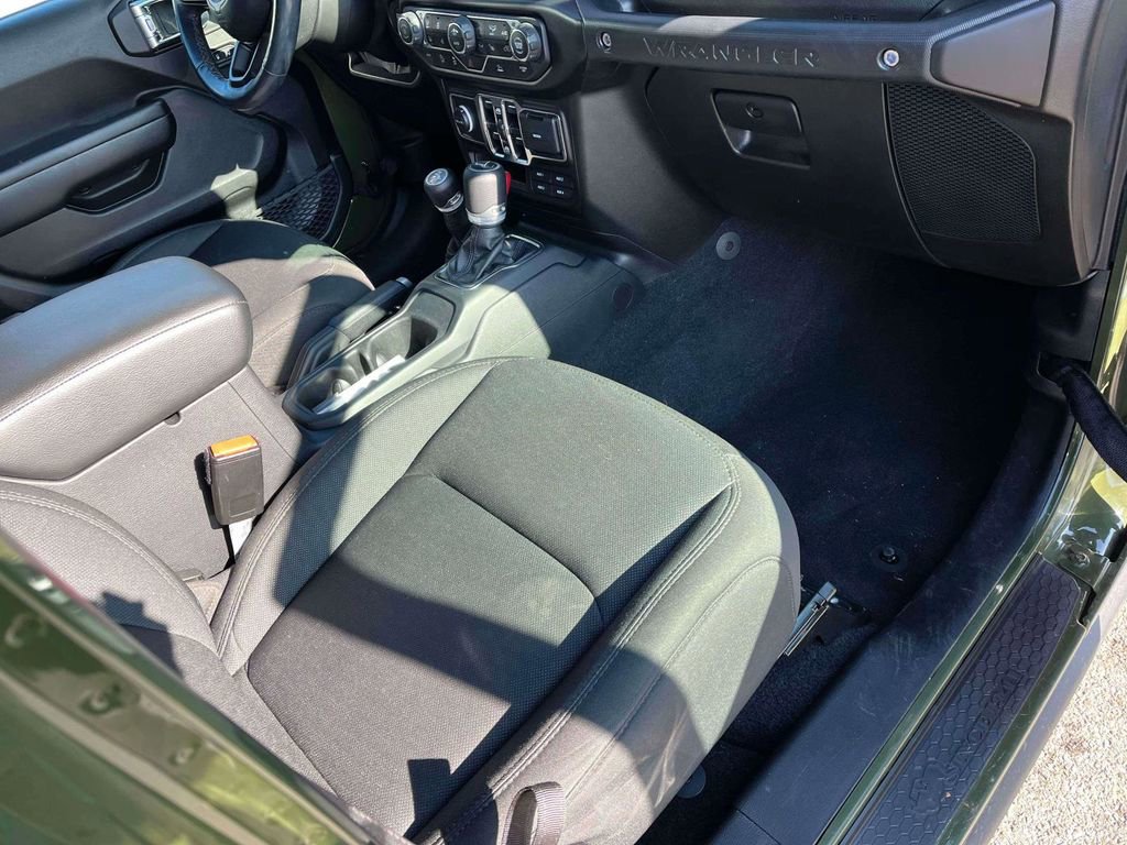 Used 2021 Jeep Wrangler Unlimited Sport image 11