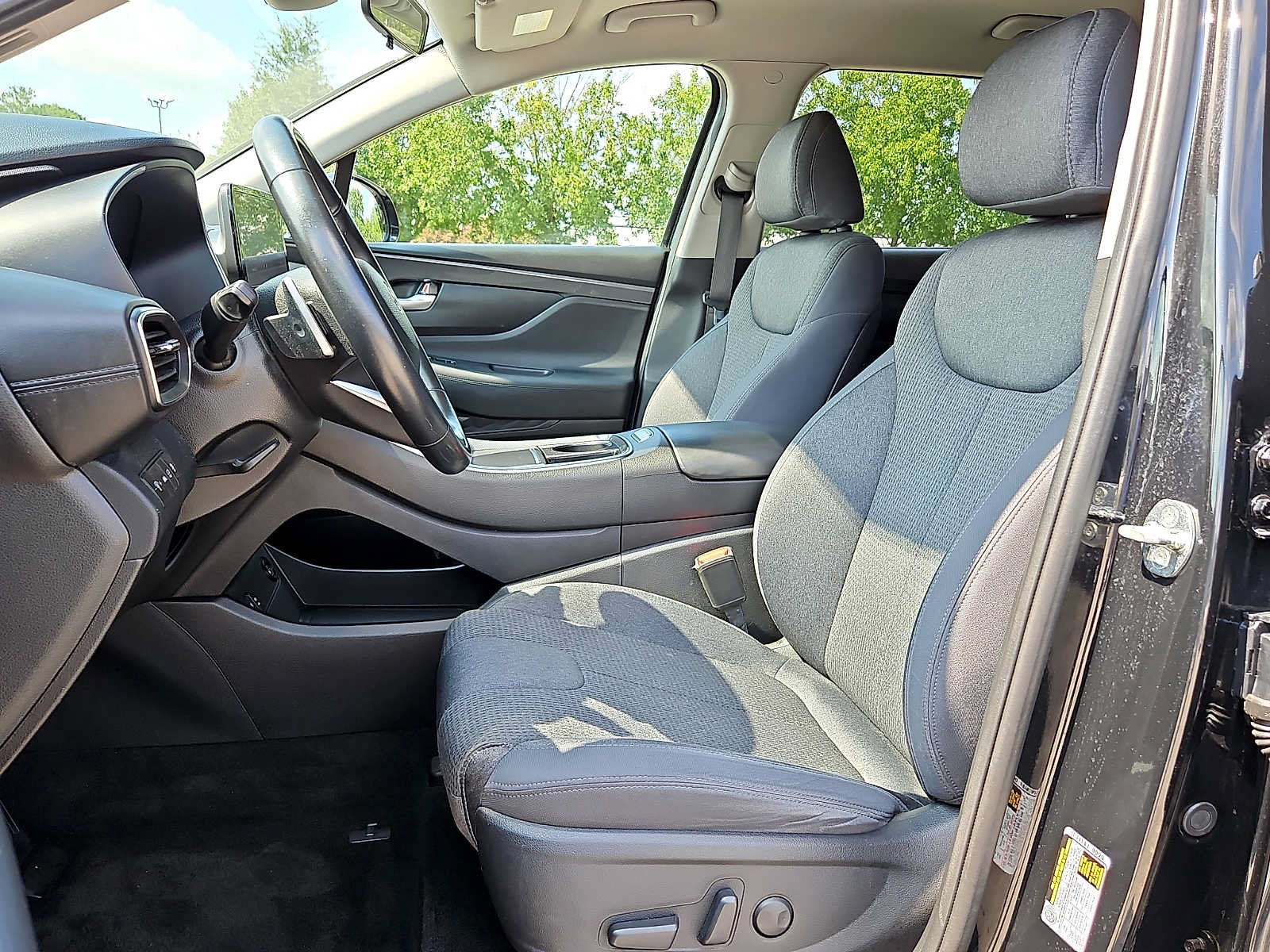 Used 2023 Hyundai Santa Fe SEL FWD image 13