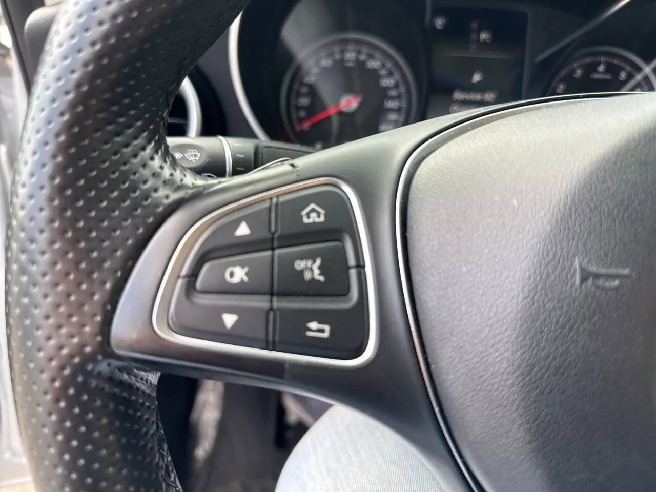 Used 2016 Mercedes-Benz C 300 4MATIC Sedan image 14