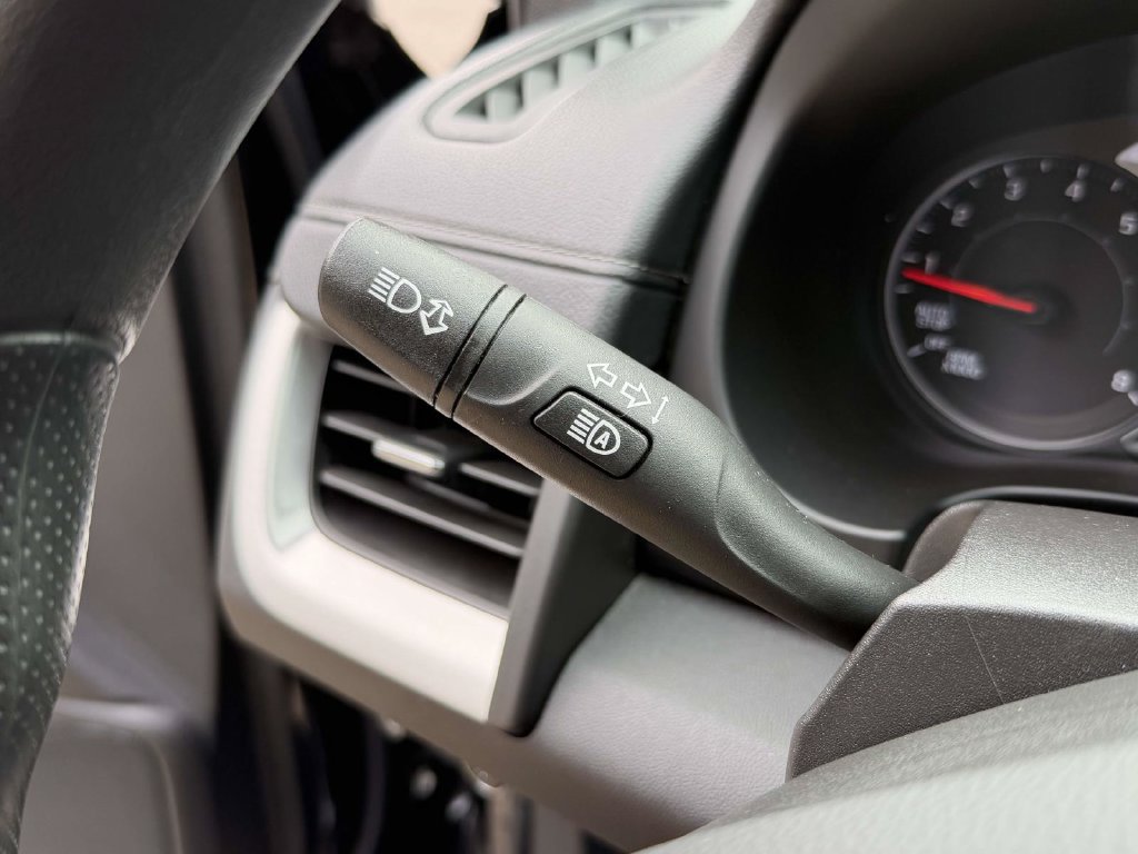 Used 2024 GMC Terrain SLE AWD/4WD image 26