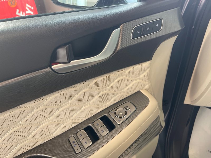 Used 2020 Hyundai Palisade Limited image 20