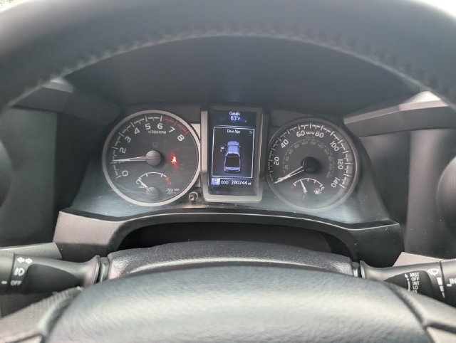 Used 2020 Toyota Tacoma TRD Off-Road AWD/4WD image 21