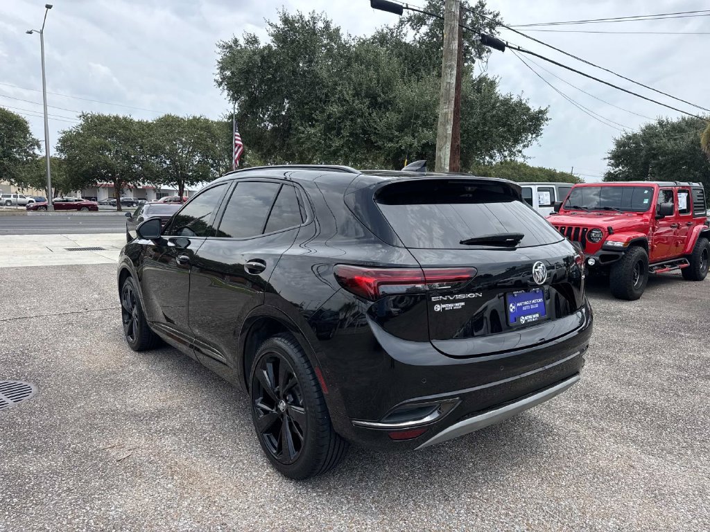 Used 2022 Buick Envision Essence w/ Technology Package II FWD image 6