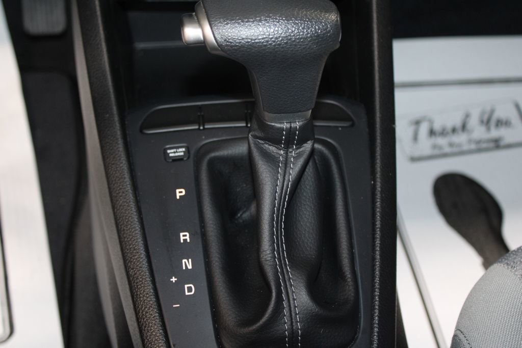 Used 2023 Kia Rio S image 29