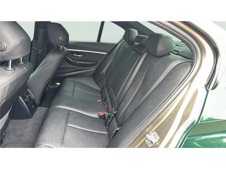 Used 2018 BMW 340i Sedan RWD image 13