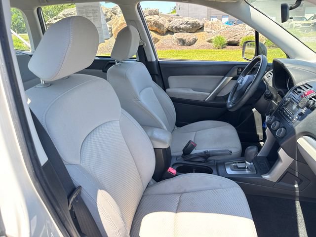 Used 2015 Subaru Forester 2.5i w/ Alloy Wheel Package AWD/4WD image 11