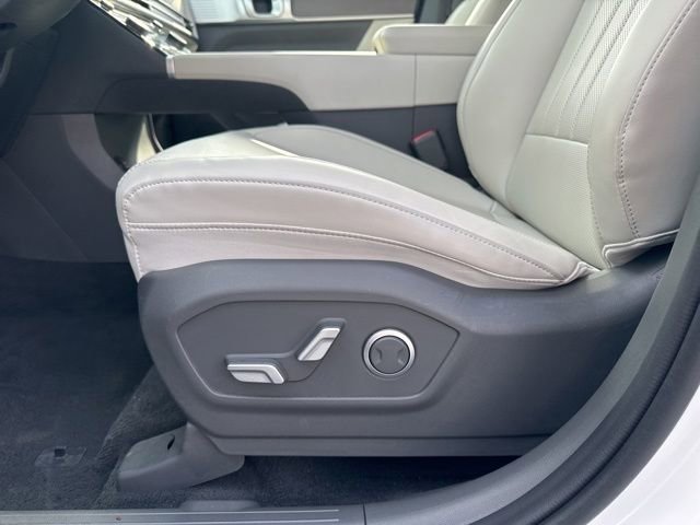 Used 2026 Hyundai Santa Fe SEL AWD/4WD image 13