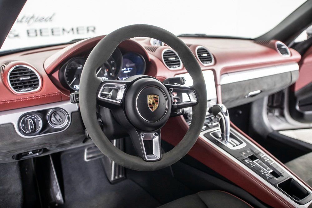 Used 2022 Porsche 718 Boxster Spyder image 18