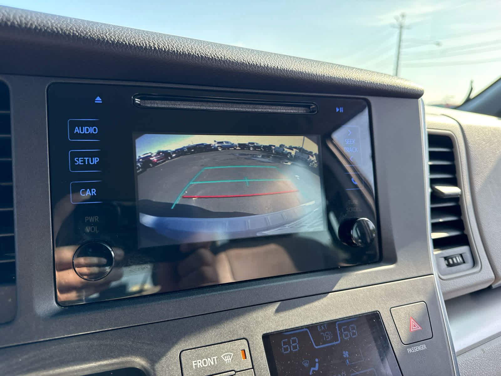 Used 2015 Toyota Sienna L FWD image 16