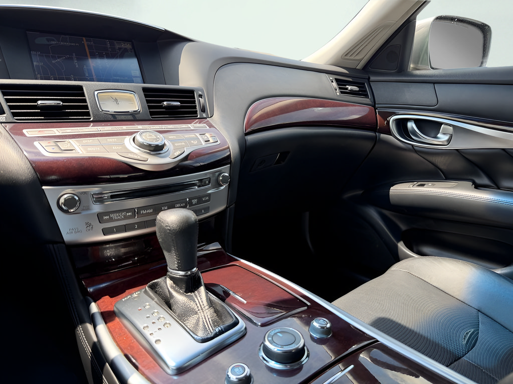 Used 2012 INFINITI M35 w/ Premium Pkg RWD image 41