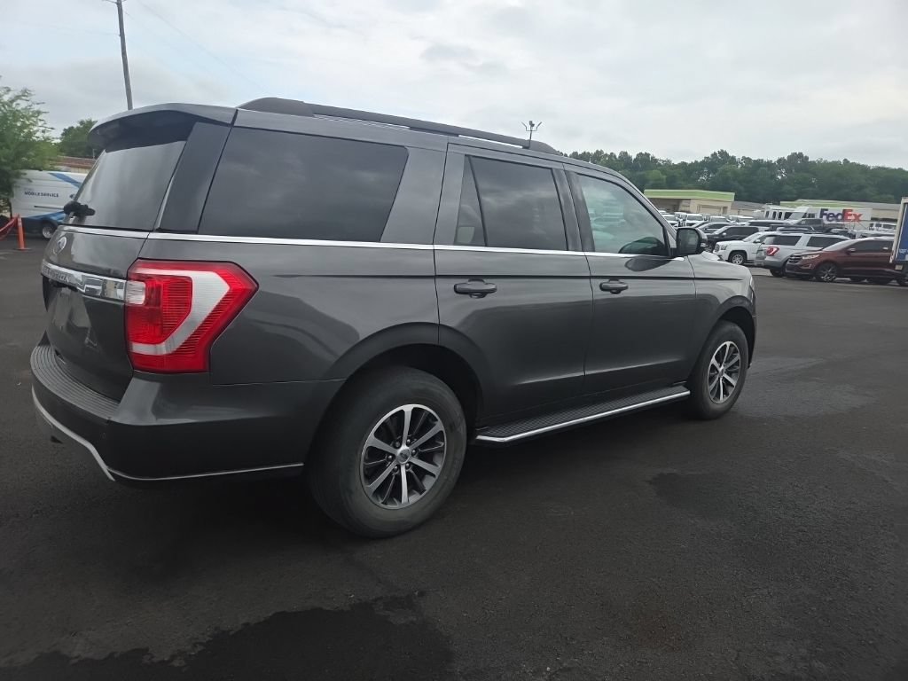 Used 2020 Ford Expedition XLT w/ Equipment Group 202A RWD image 9