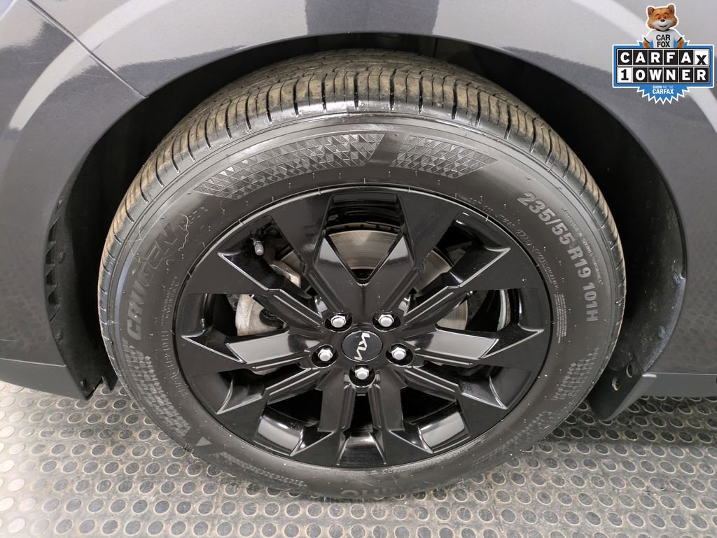 Used 2023 Kia Carnival SX Prestige FWD image 7