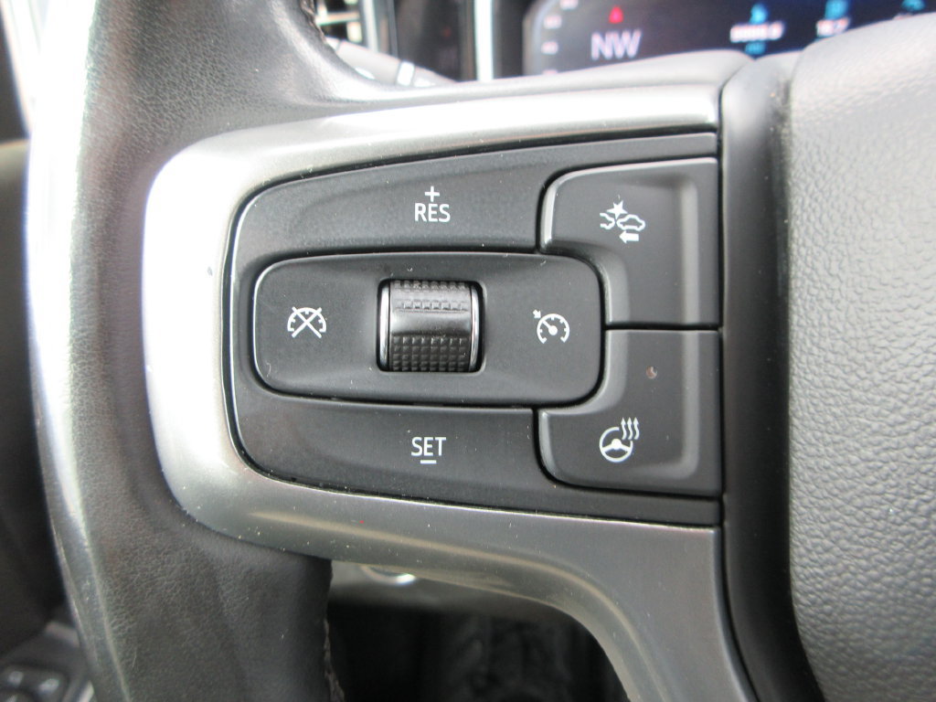 Certified 2024 Chevrolet Silverado 2500 LT w/ Midnight Edition AWD/4WD image 28