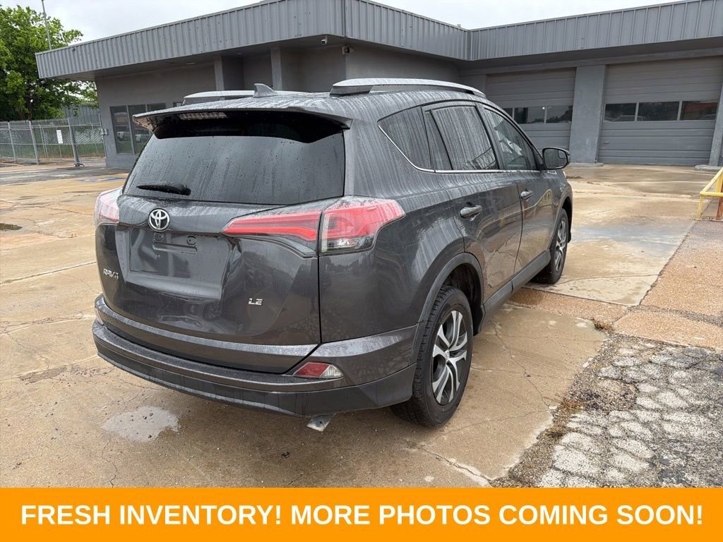 Used 2017 Toyota RAV4 LE FWD image 7