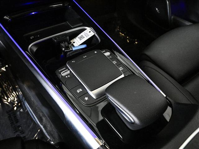Used 2023 Mercedes-Benz GLB 250 4MATIC image 13