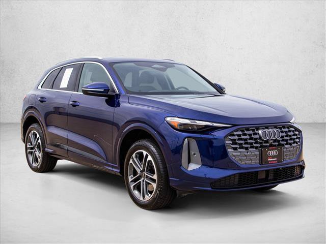 Certified 2025 Audi Q5 Premium w/ Convenience Package AWD/4WD video 3