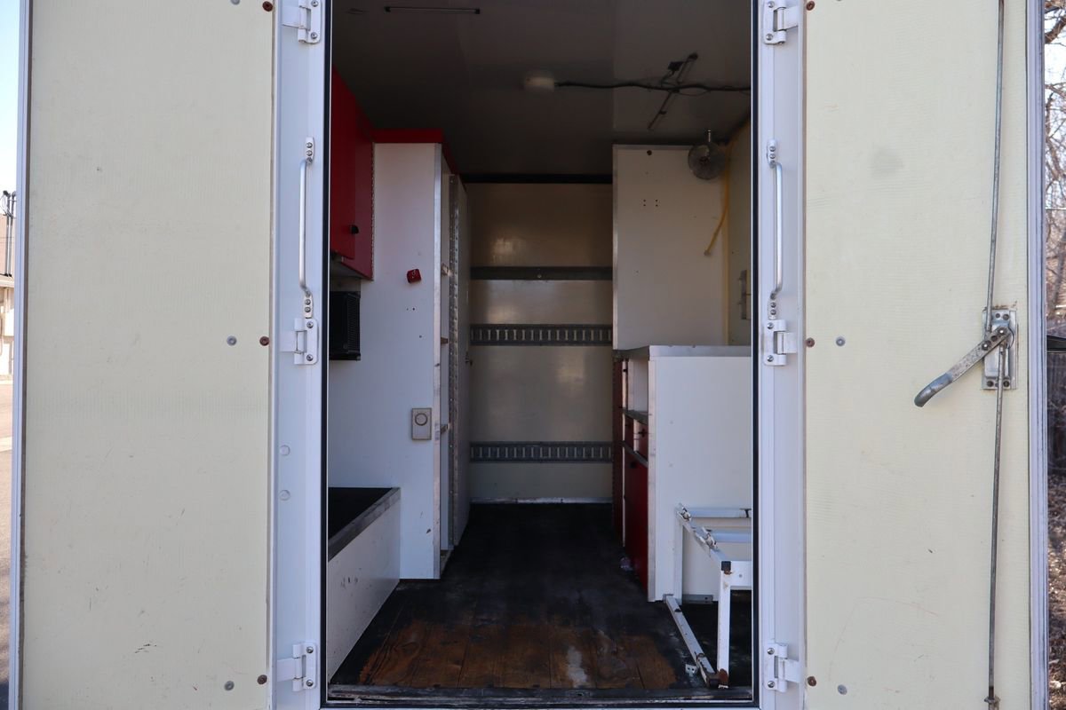 Used 2011 Chevrolet Express 3500 image 14