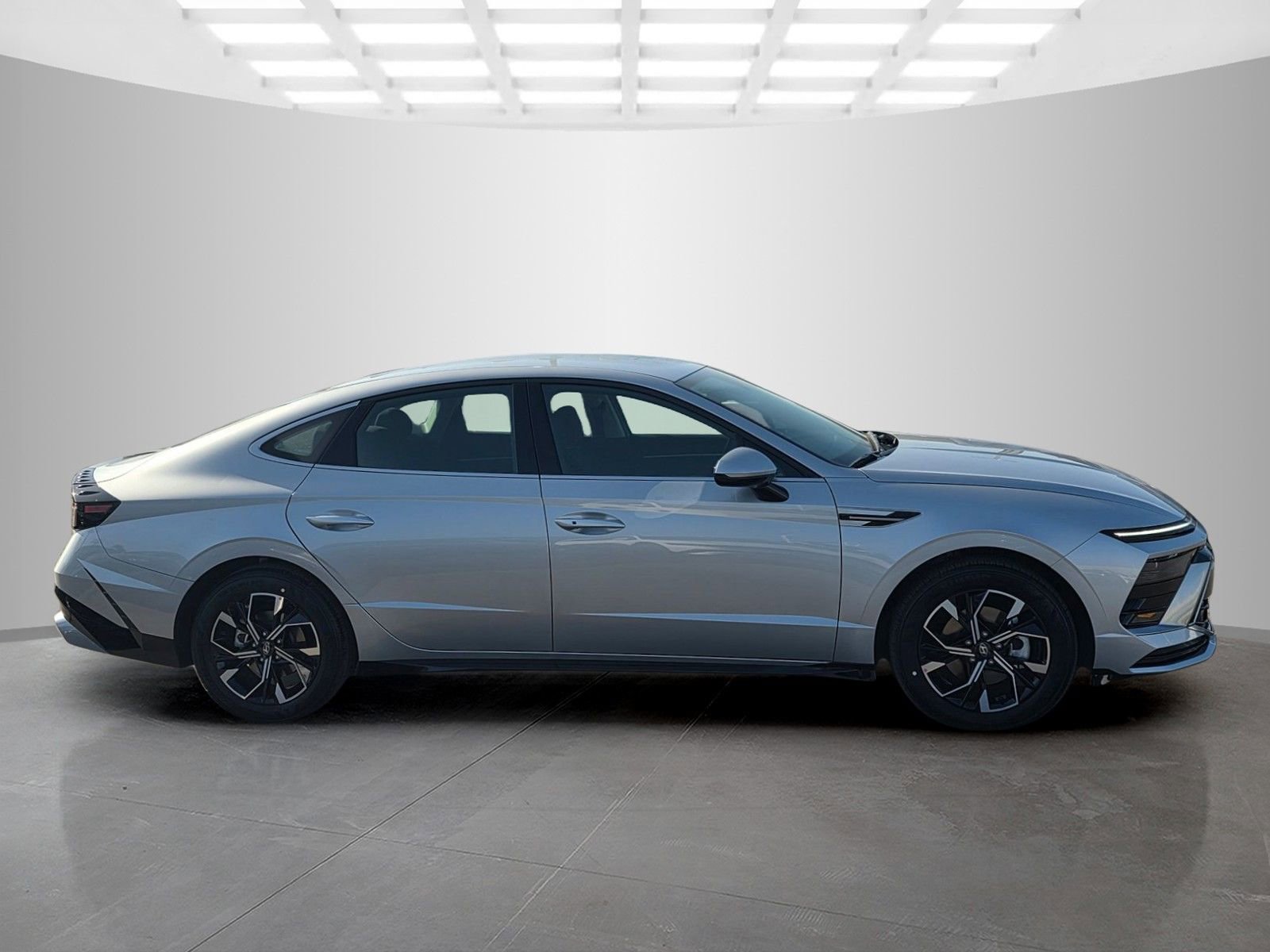 New 2025 Hyundai Sonata SEL FWD image 5