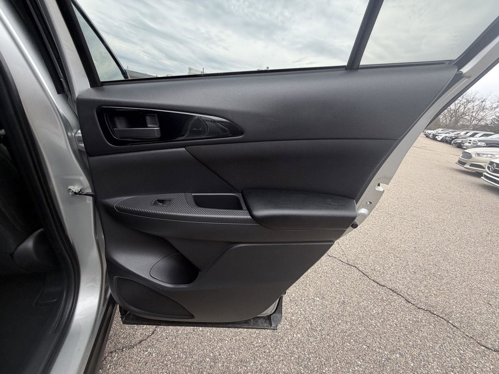 Used 2022 Mitsubishi Eclipse Cross ES image 27