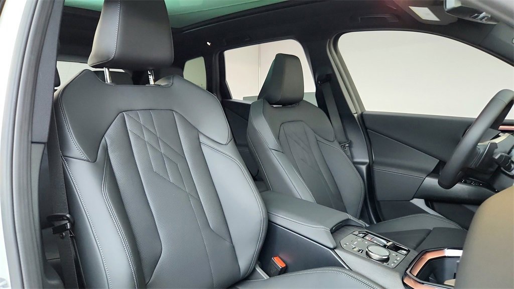 Used 2025 BMW X3 xDrive30i w/ Premium Package image 14