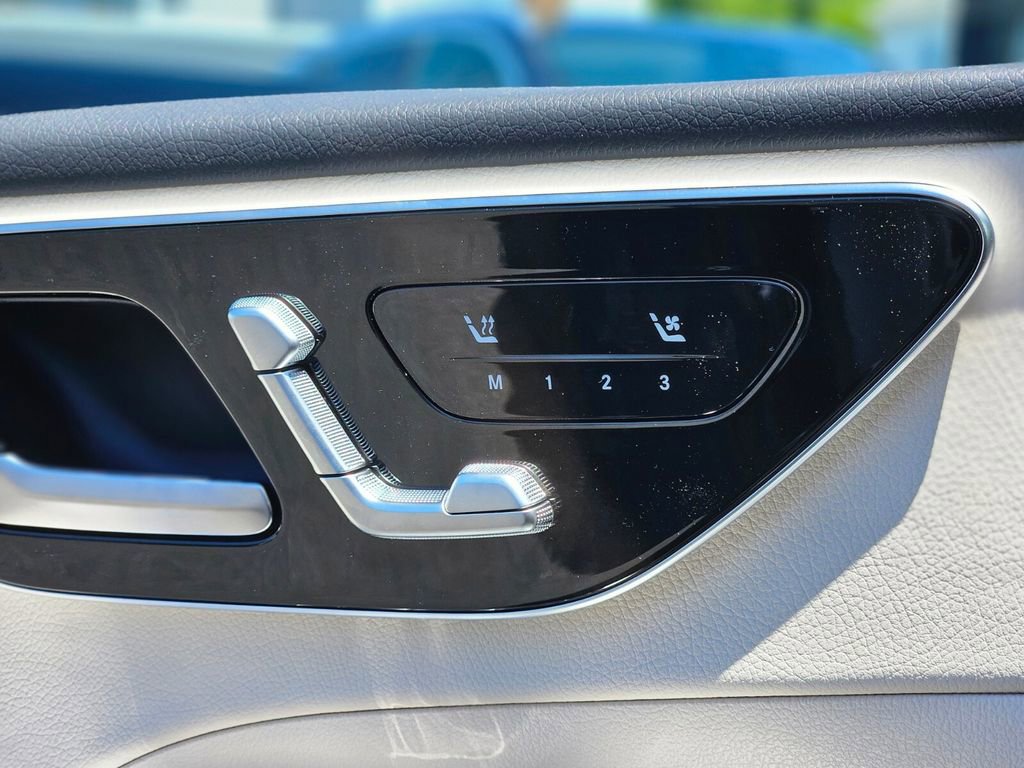 New 2026 Mercedes-Benz C 300 4MATIC Sedan image 17