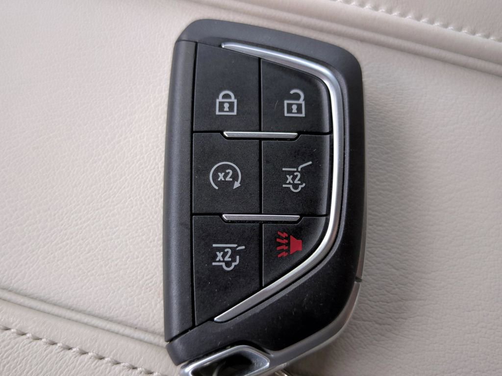 Used 2024 Cadillac Escalade Sport Platinum w/ LPO, ONYX Package AWD/4WD image 27