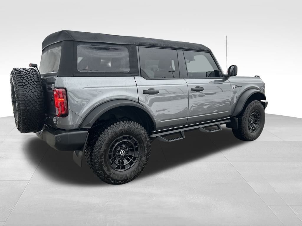 Used 2024 Ford Bronco Big Bend image 5