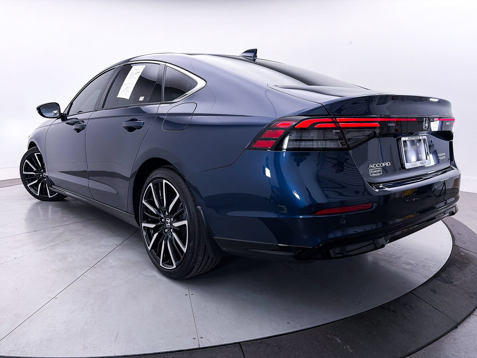 Used 2026 Honda Accord Touring image 2