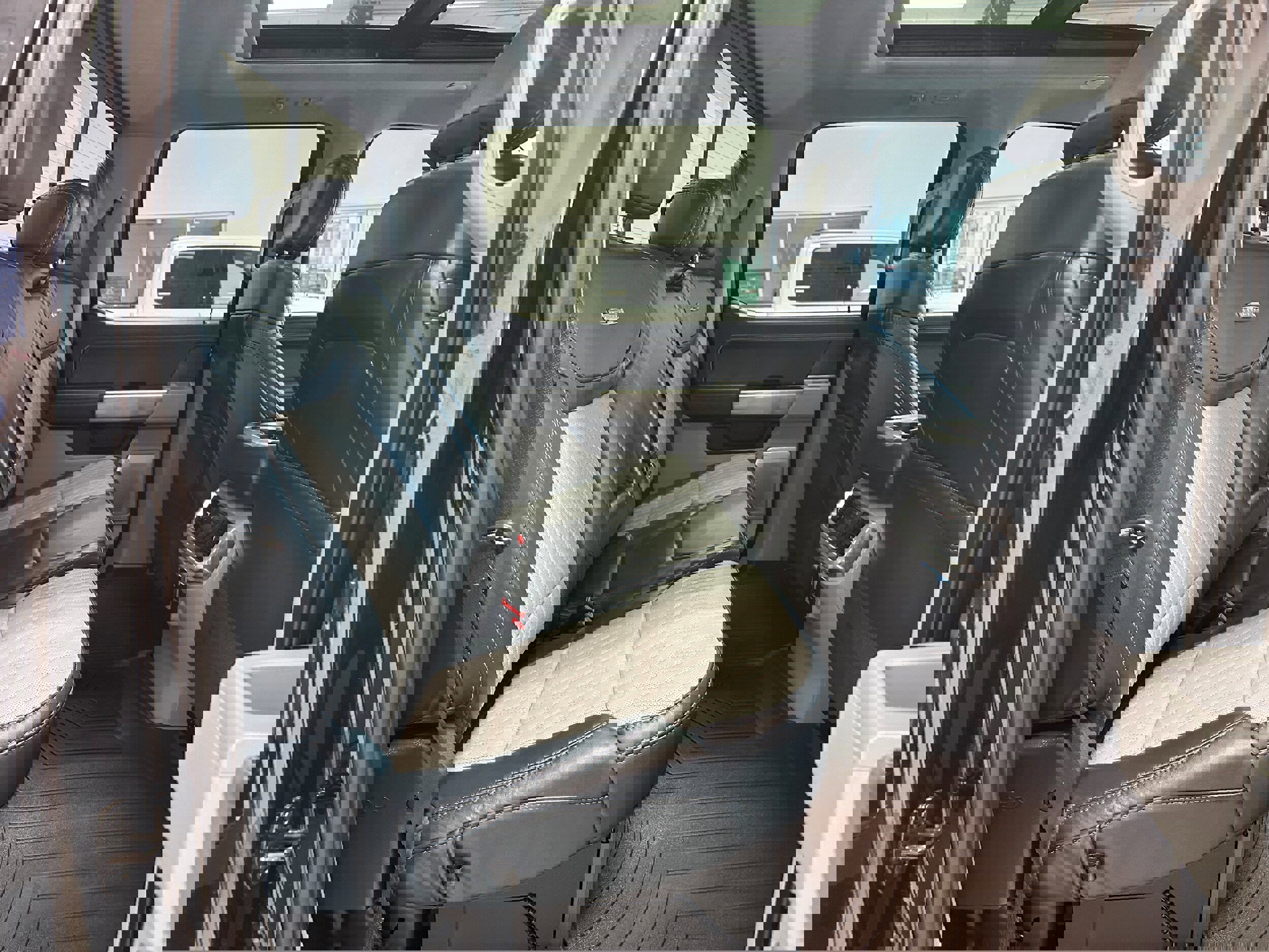 Used 2022 Ford F150 Limited image 14