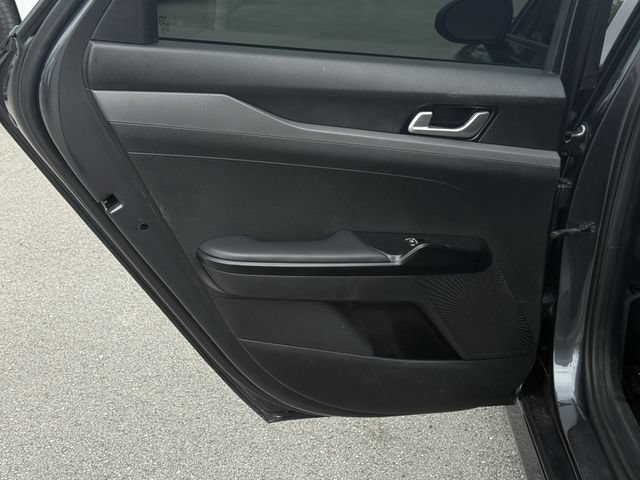 Used 2023 Kia K5 LXS FWD image 32
