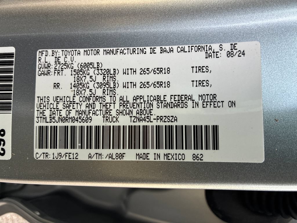 Used 2024 Toyota Tacoma TRD Sport w/ TRD Sport Upgrade Package AWD/4WD image 28