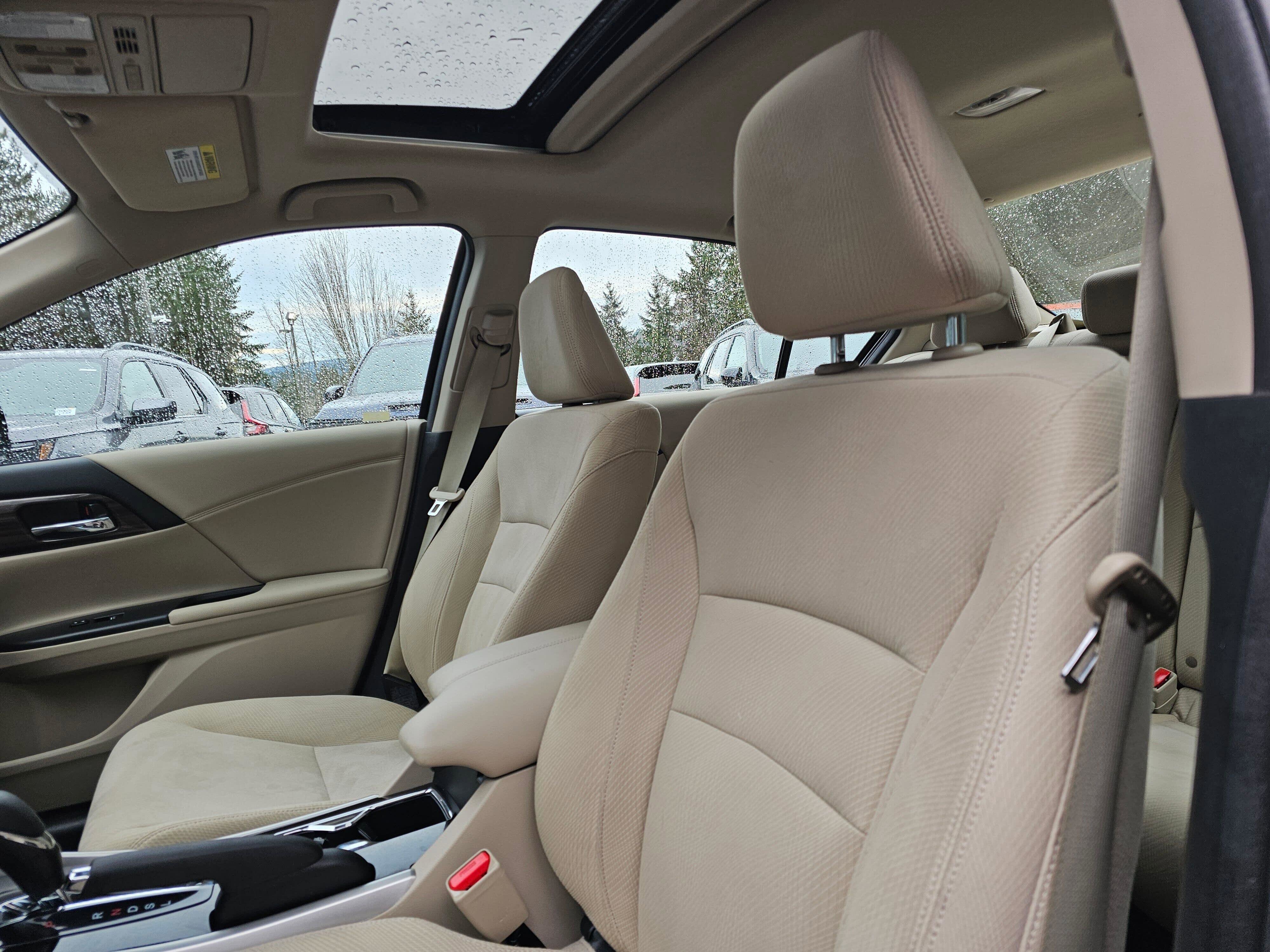 Used 2016 Honda Accord EX image 21