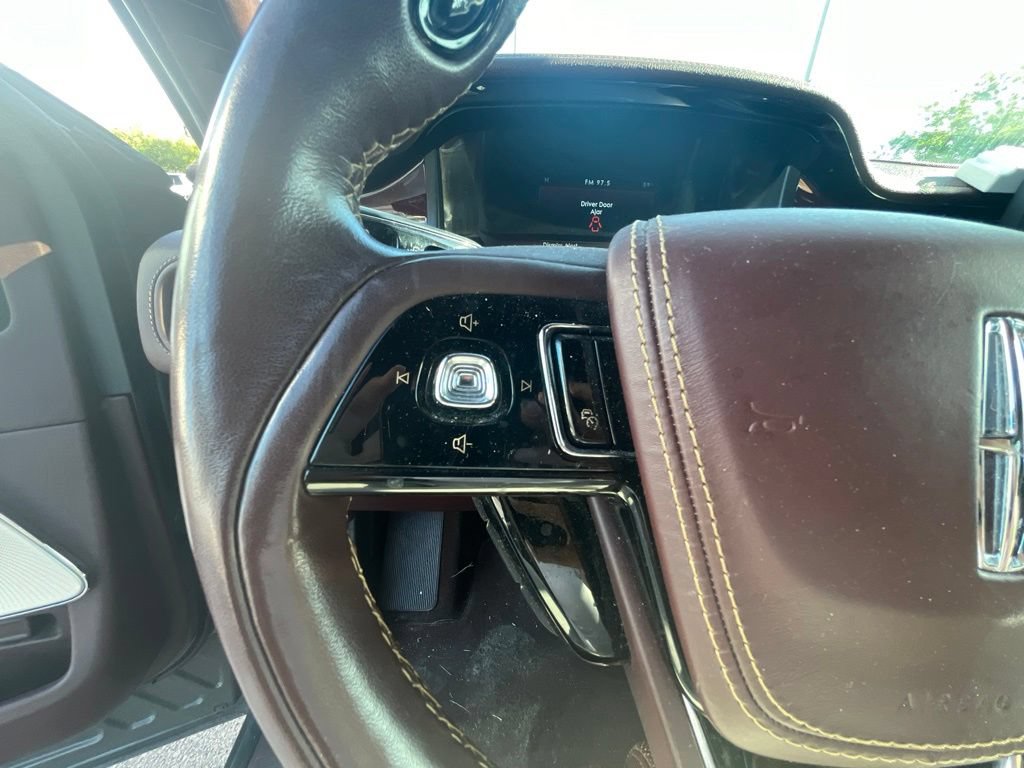 Used 2022 Lincoln Aviator Black Label Grand Touring AWD/4WD image 13