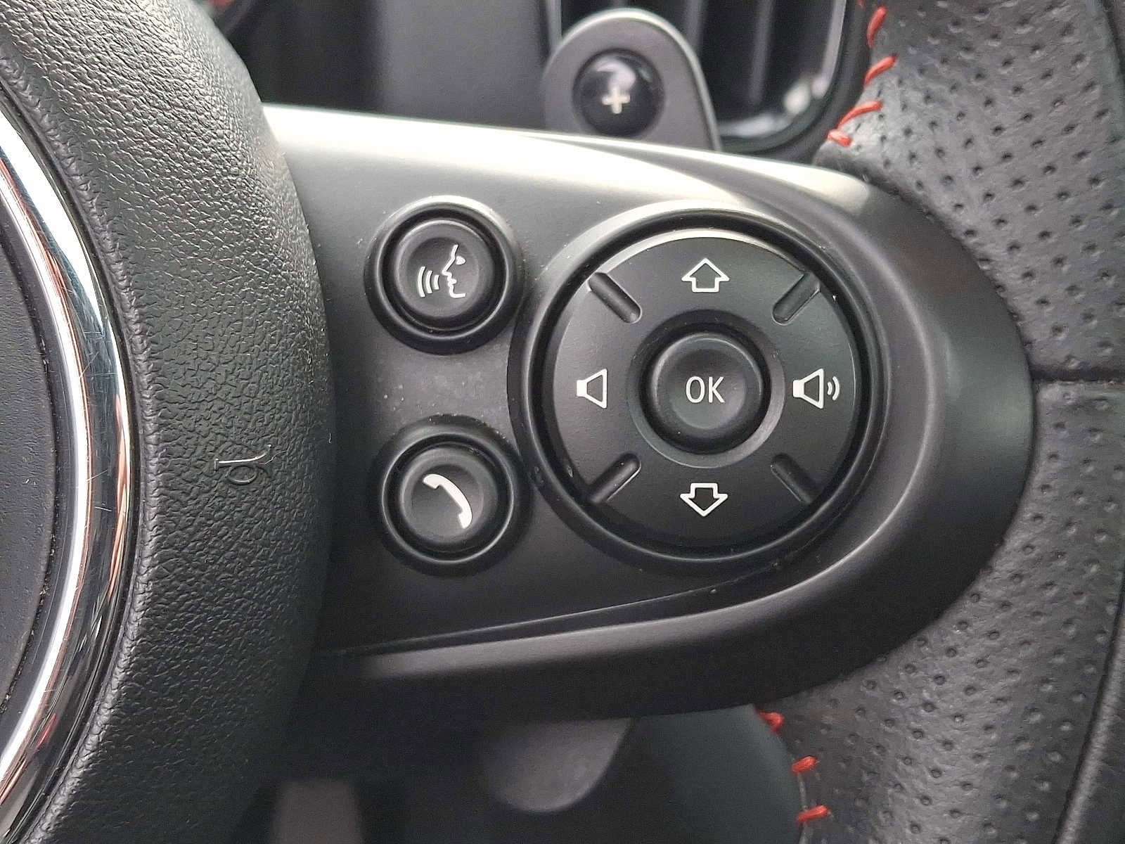 Used 2020 MINI Cooper Countryman S w/ Storage Package image 22