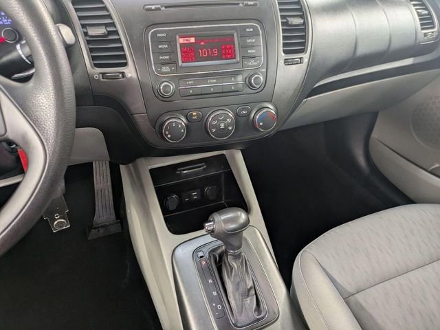 Used 2015 Kia Forte LX image 19