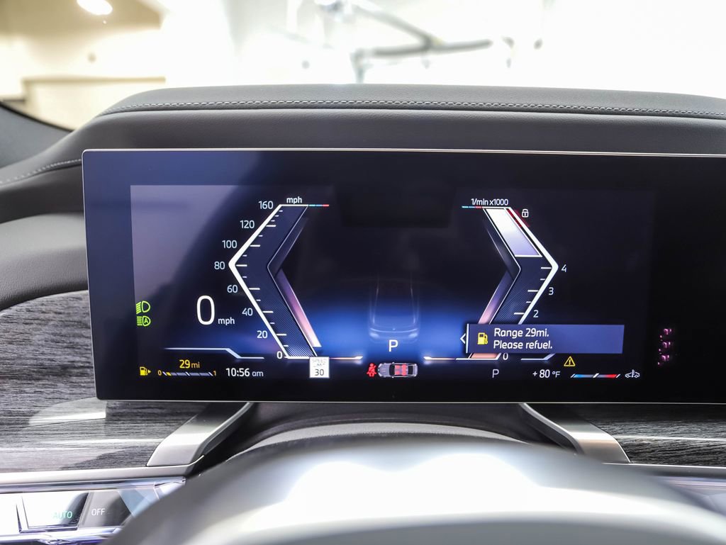 Used 2025 BMW 760i xDrive w/ Executive Package image 14