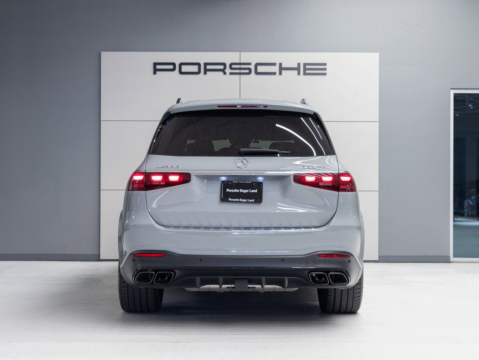 Used 2025 Mercedes-Benz GLS 63 AMG 4MATIC image 6