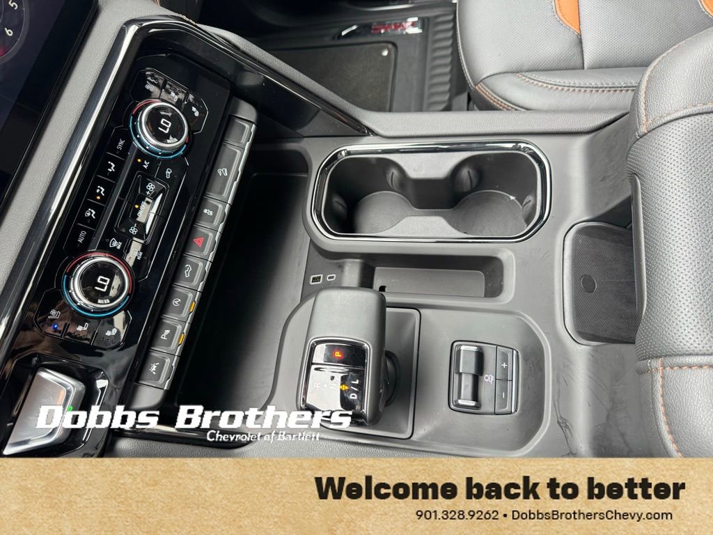 Used 2025 GMC Sierra 1500 AT4 image 25